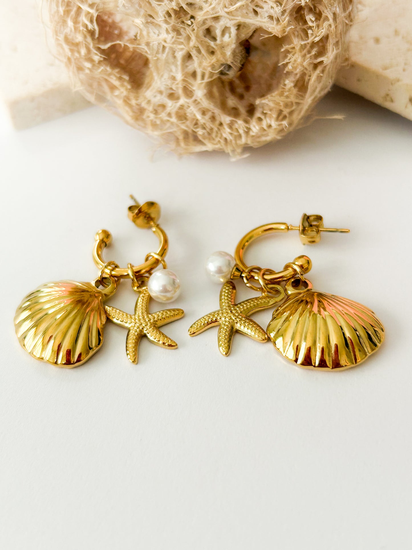 Aretes Dorados Marinos Colgantes-Marea