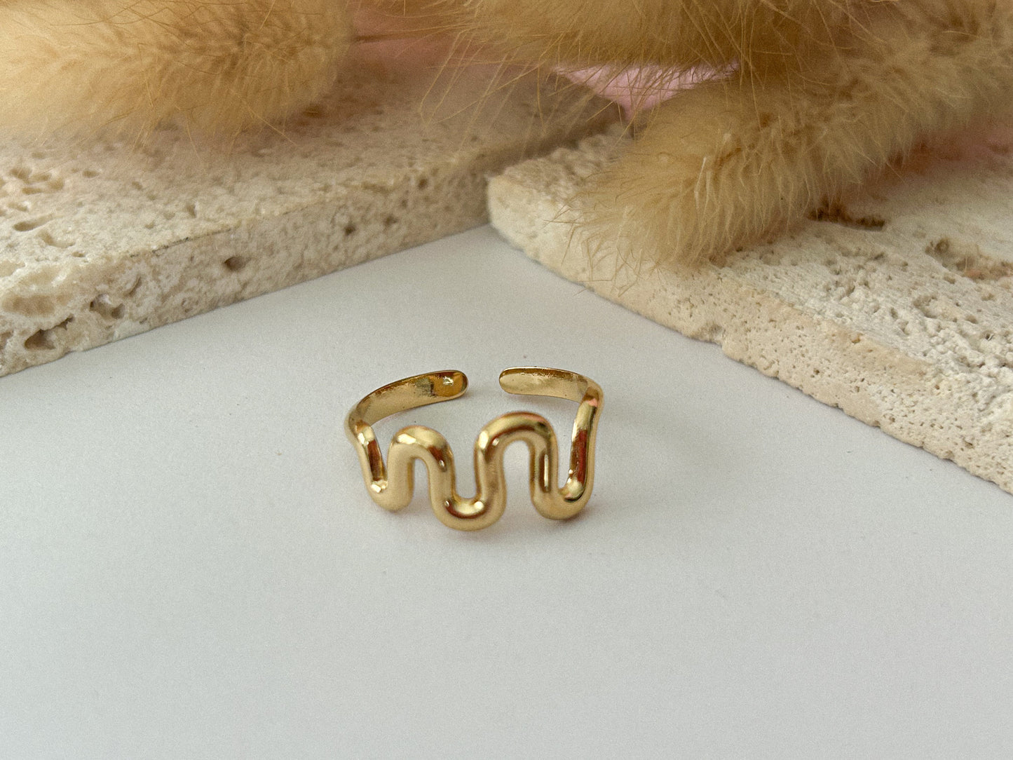 Wavy Ring