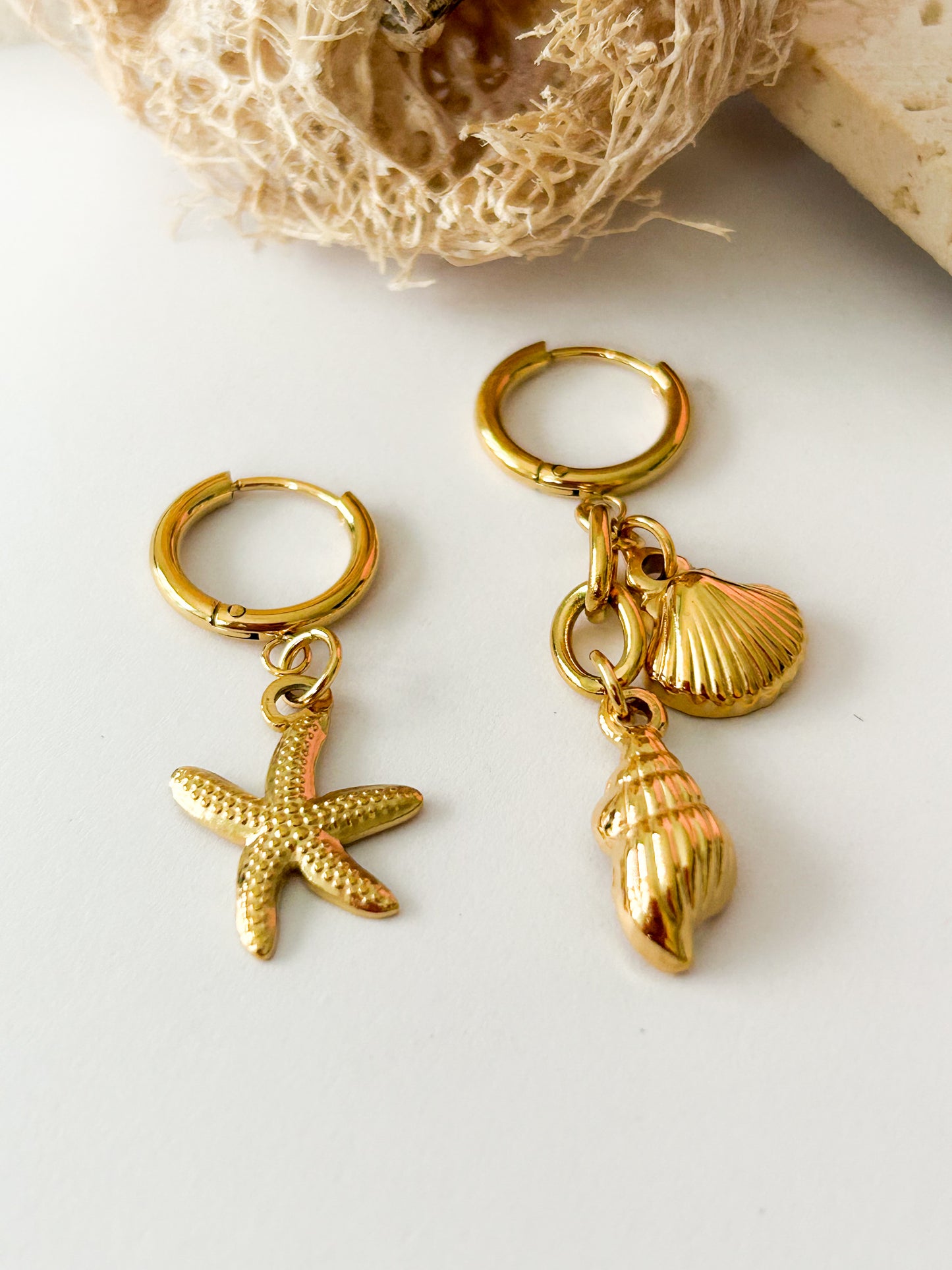 Aretes Dorados Marinos Asimétricos-Shelly