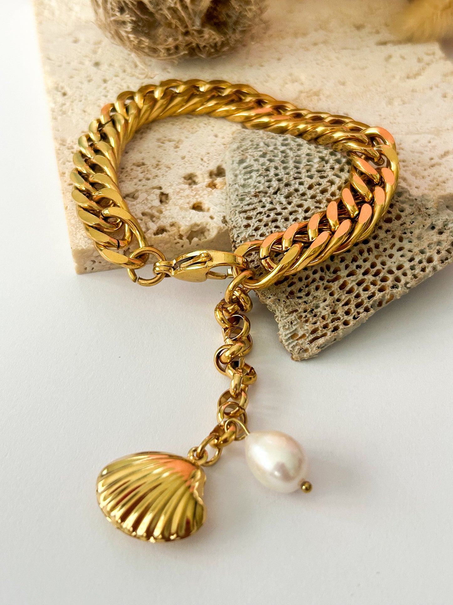 Pulsera Marina | Cadena Dorada con Charms Marinos