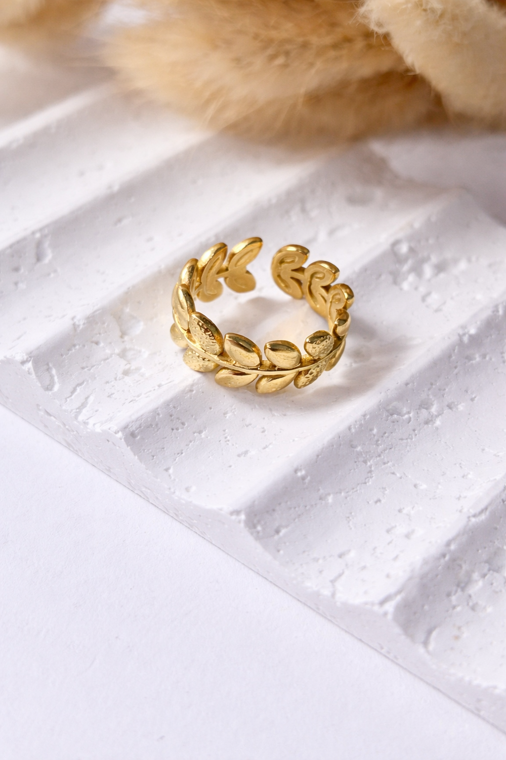 Anillo Hojas Dorada|Elegancia Natural Ajustable