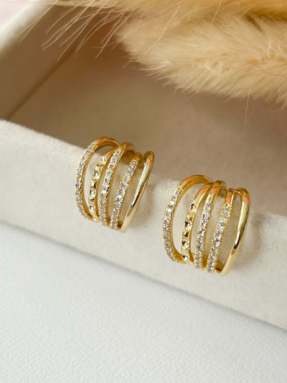 Earcuff Dorado con Circonia