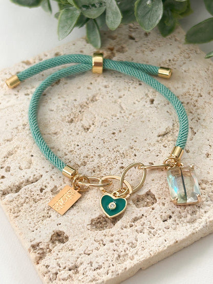 Ninas Bracelets – Pulsera Ajustable con Dijes Elegantes