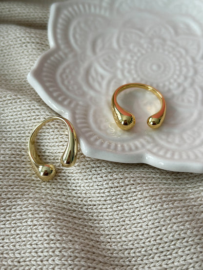 Water Drop Ring – Sortija Ajustable Dorada con Diseño Gota en Stainless Steel