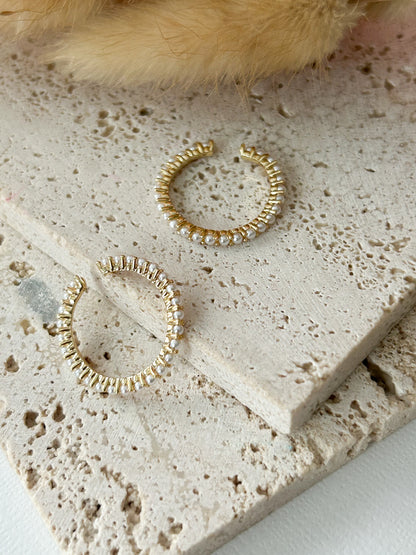 Micro Pearls Ring – Sortija Dorada Ajustable con Micro Perlas de Estilo Vintage