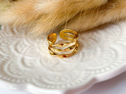 Twisted Ring – Sortija Dorada Ajustable Triple Trenzada