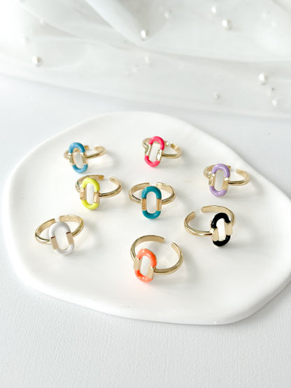 Colorful Rings – Sortijas Doradas Ajustables con Eslabones de Colores