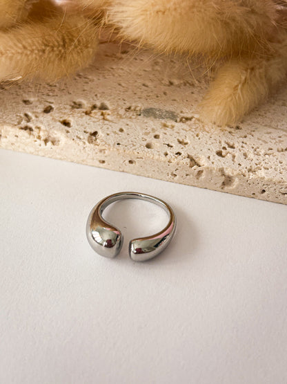 Bali Ring – Sortija Plateada Ajustable Minimalista