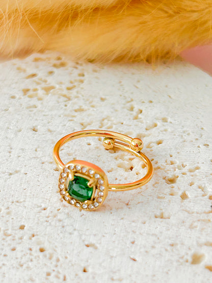 Sortijas Verde Esmeralda – Anillos Dorados Ajustables con Cristal Verde