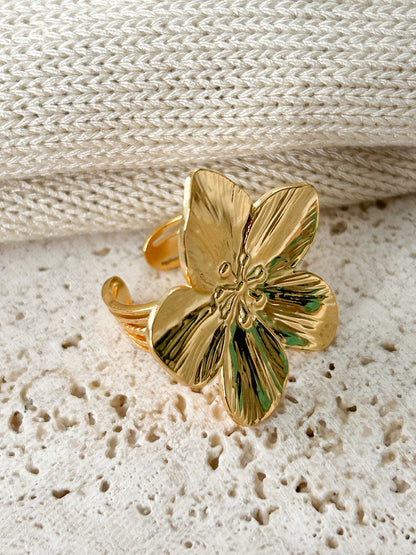 Flower Ring – Sortija Floral Dorada Ajustable