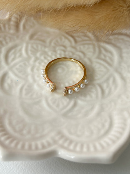 France’s Ring – Sortija Dorada Ajustable con Detalles de Micro Perlas