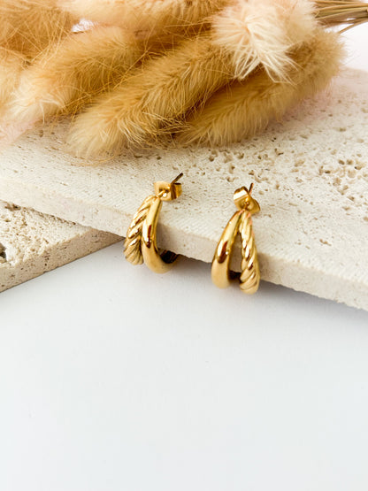Aretes Dorados-Twisted Earrings