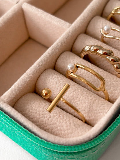 SS Adjustable Ring – Sortija Dorada Ajustable Minimalista