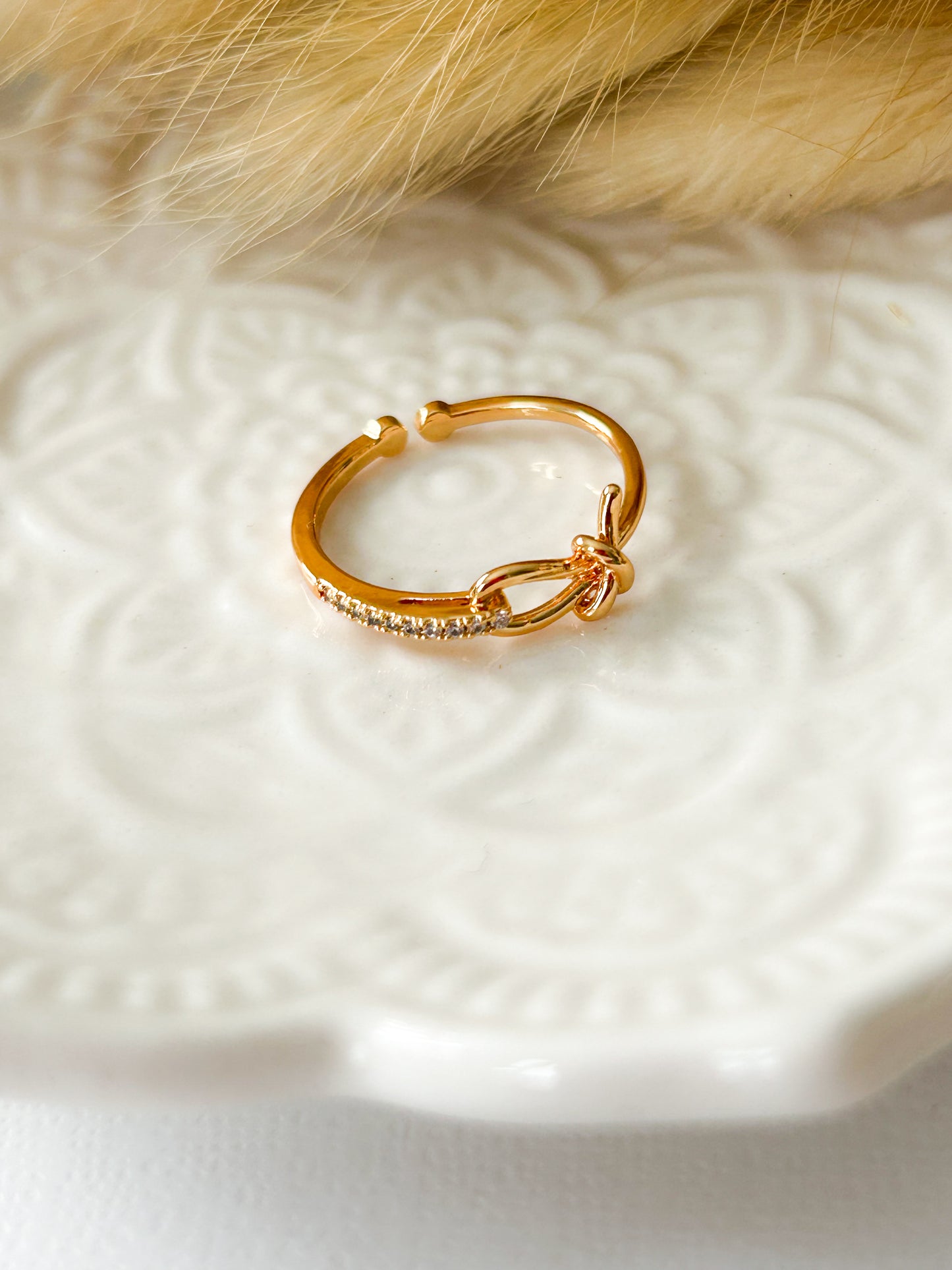 Simple Bow Ring