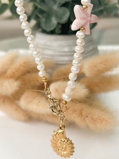 Collar Marina | Perlas con Dije Dorado Elegante