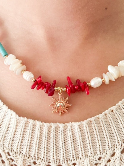Collar Flamenco | Coral Rojo y Perlas con Dije Dorado