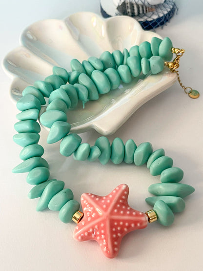 Estrellas del Coral | Collar de Estrella de Mar en Colores Vibrantes