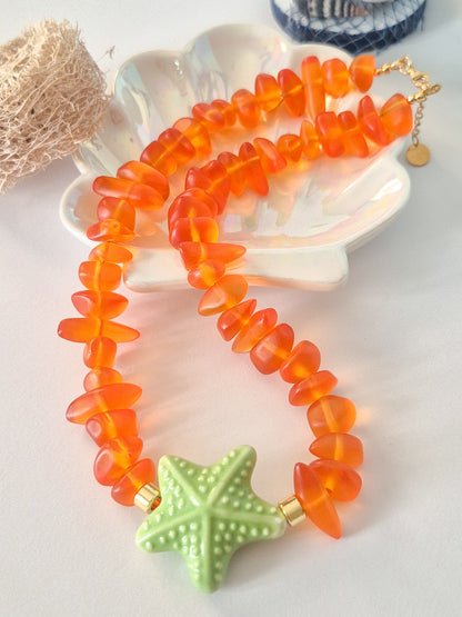 Estrellas del Coral | Collar de Estrella de Mar en Colores Vibrantes