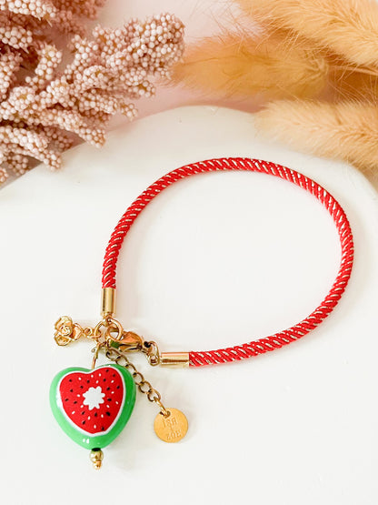 Pulsera Dulzura Tropical con Dijes – Color y Encanto Artesanal
