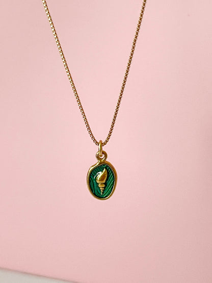 Sello del Mar – Collar Elegante Esmaltado