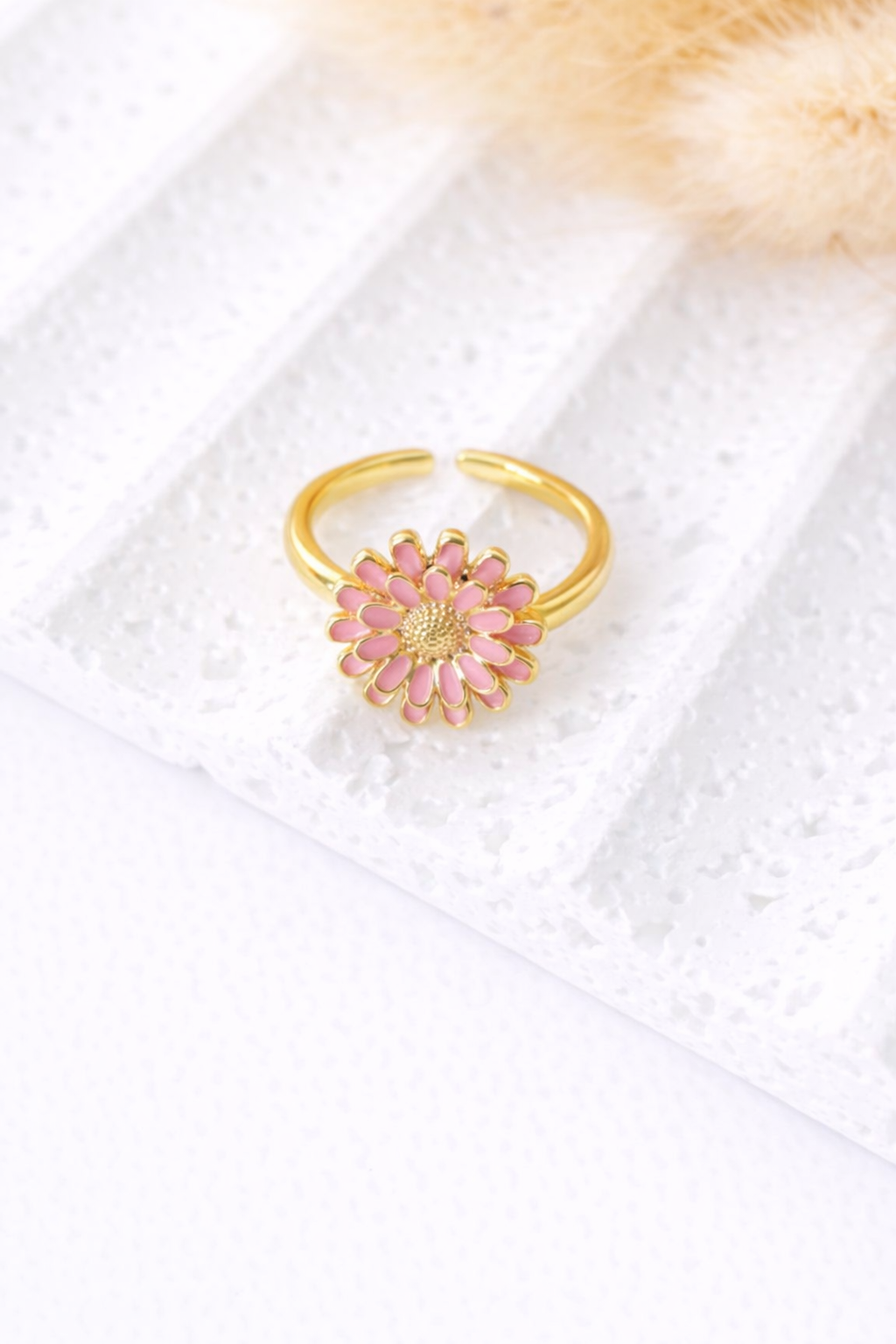 Sortija Encanto Floral Ajustable | Acero Inoxidable Dorado