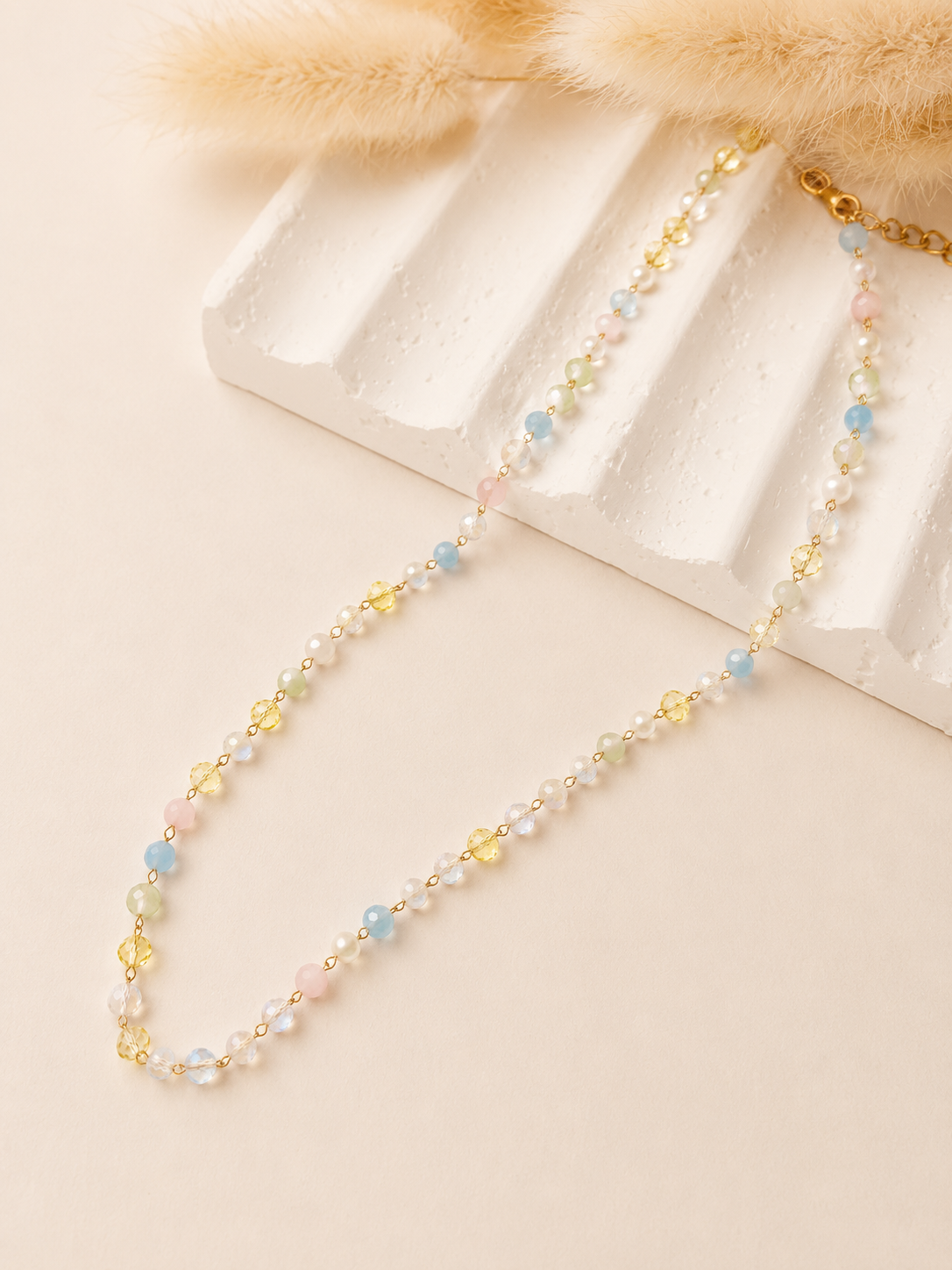 Susurro en Pastel | Collar de Cristales en Tonos Pastel