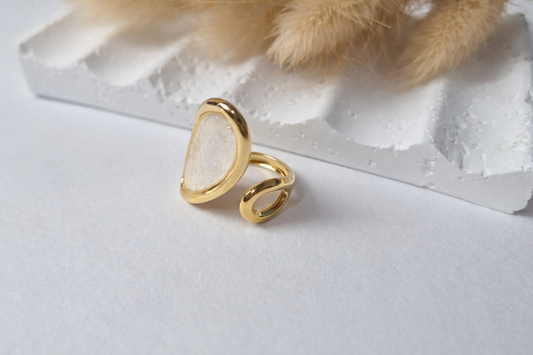 Anillo Esencia de Luz Ajustable con Piedra Natural | Anillo Dorado Elegante Mujer