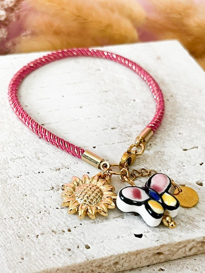 Pulsera Amanecer de Verano con Dijes – Inspiración Solar Artesanal