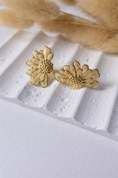 Aretes Flor Esmaltada| Dorados Elegantes para Mujer