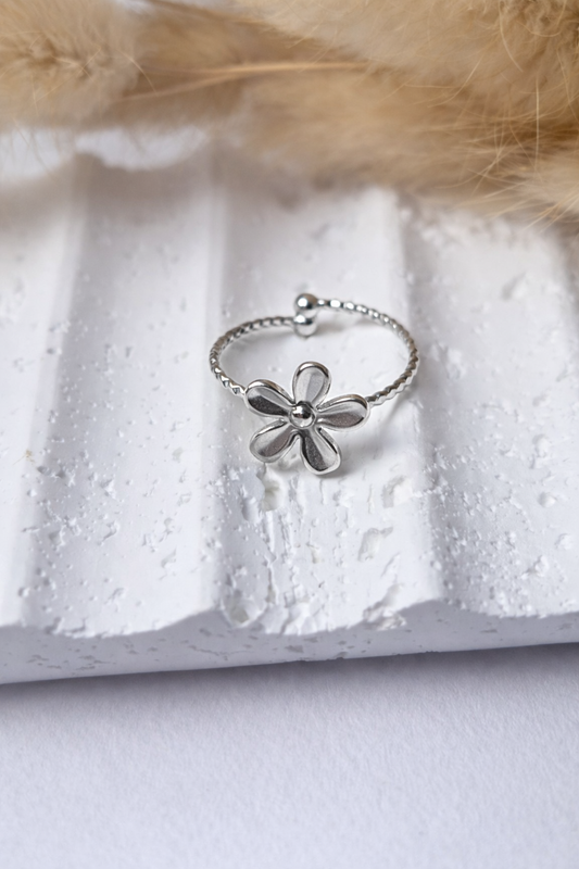 Anillo Ajustable Flor de Luz| Delicado & Elegante